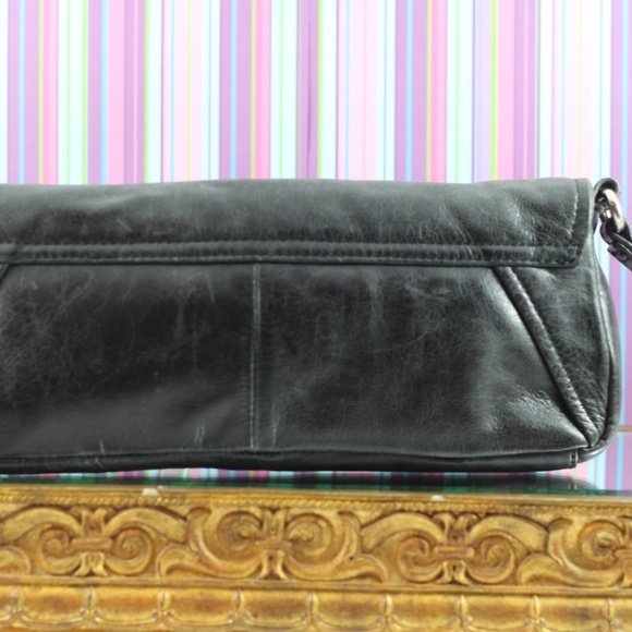 Kenneth Cole Reaction Black Leather Clutch / Wristlet - Picture 2 of 8